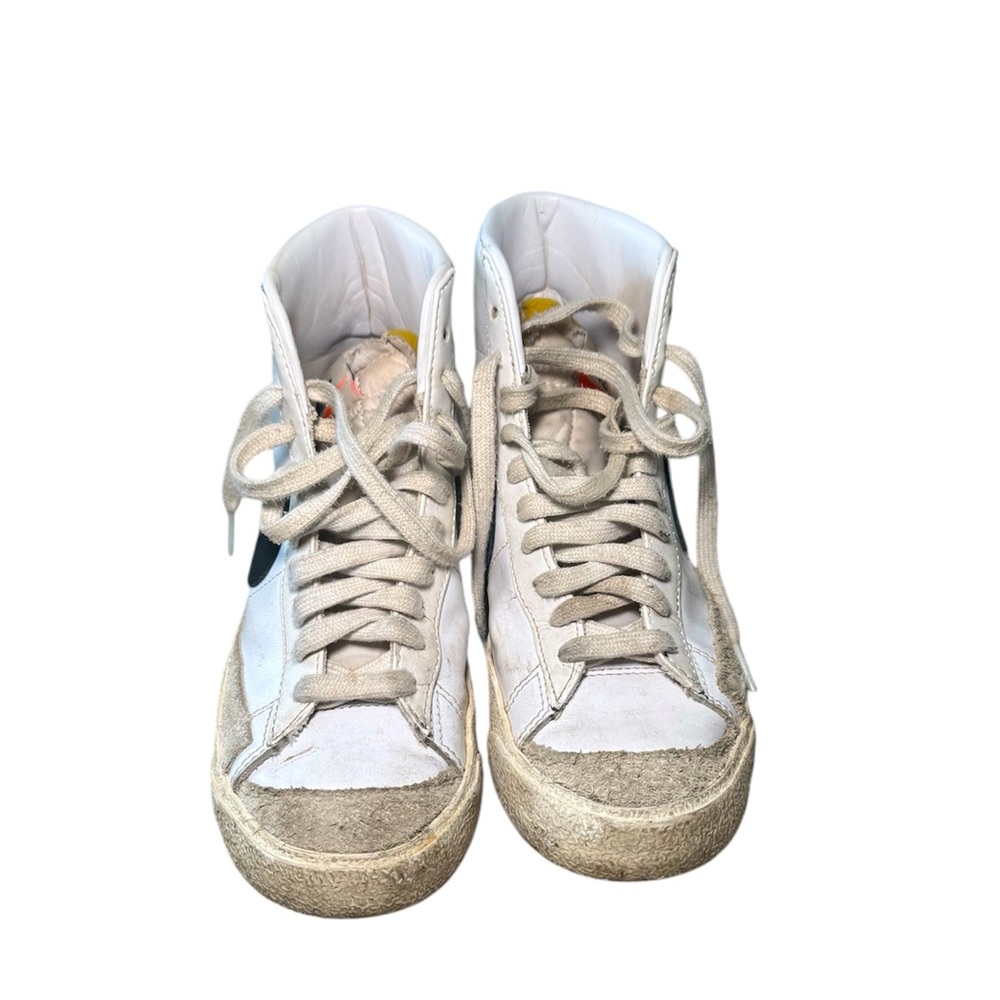 Nike High Tops Blazers White Dirty Lifting Sneakers